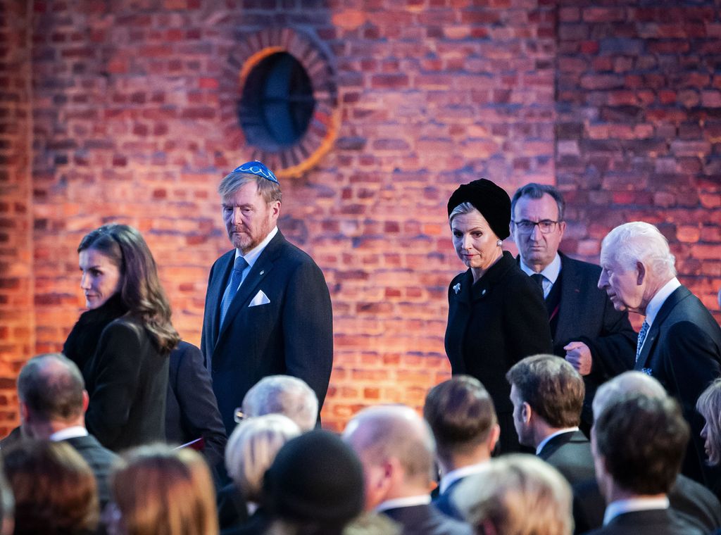 Felipe VI y Doña Letizia acuden a la conmemoración del 80º aniversario de la liberación del campo de concentración y exterminio de Auschwitz-Birkenau