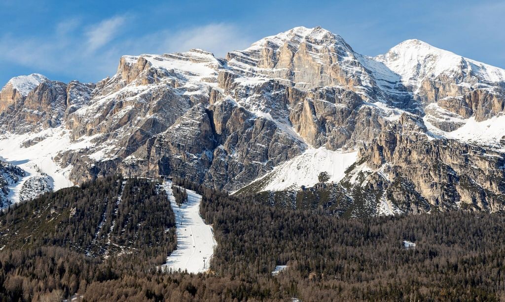 Casa Merloni en Cortina HOLA 4153