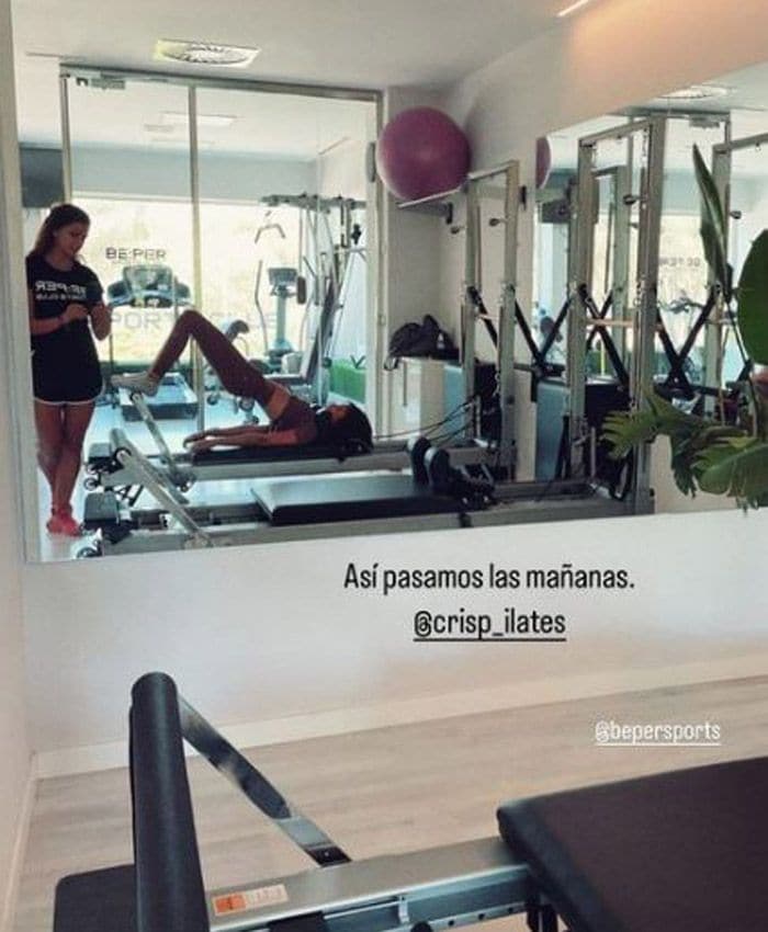 sara-carbonero-pilates-postura