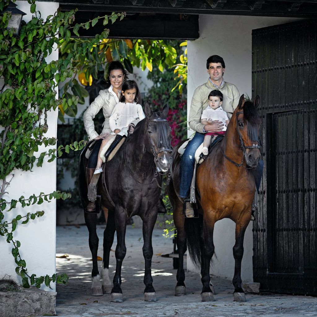 Jesulín de Ubrique, María José Campanario y sus hijos