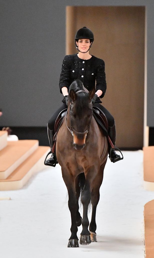 chanel runway paris fashion week haute couture spring summer 2022