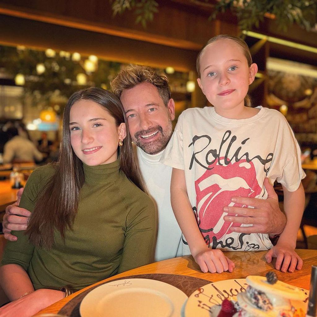 gabriel soto con sus hijas elissa y miranda