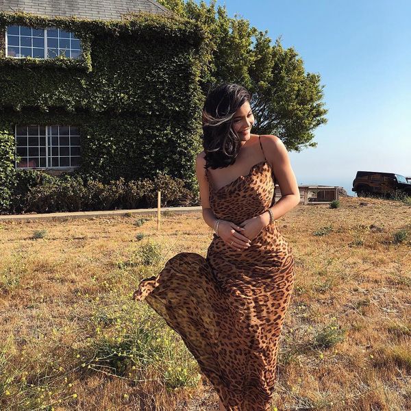 kyliejenner-vestido-leopardo