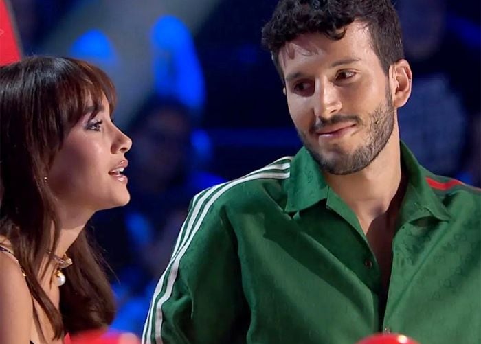 Aitana y Sebastián Yatra, muy cariñosos en La Voz Kids