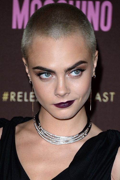 Cara Delevinge y sus perfectas pestañas