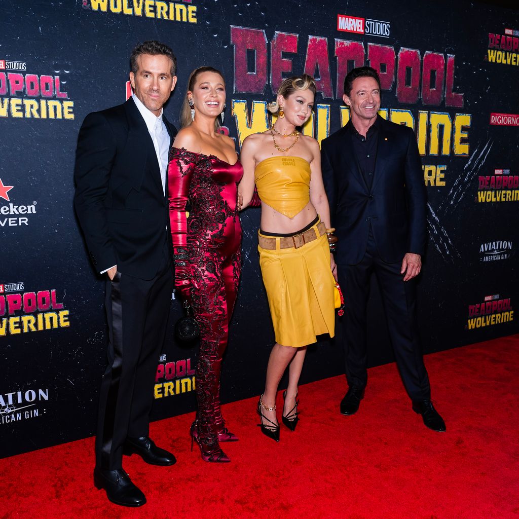 Ryan Reynolds estuvo acompañado por su esposa, Blake Lively, durante la premier. 