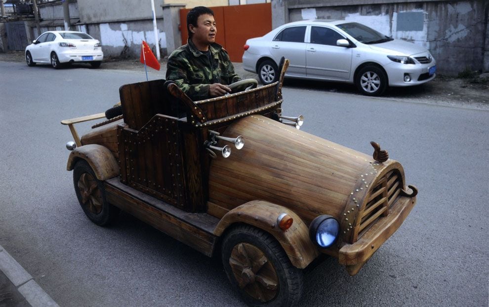 coche de madera 