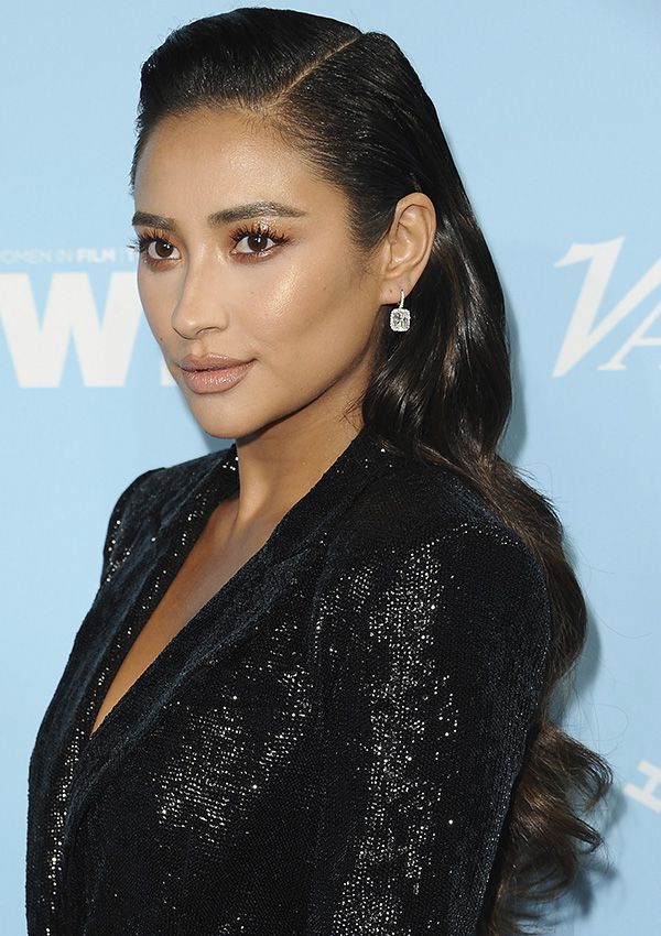 shay mitchell pelo ondas