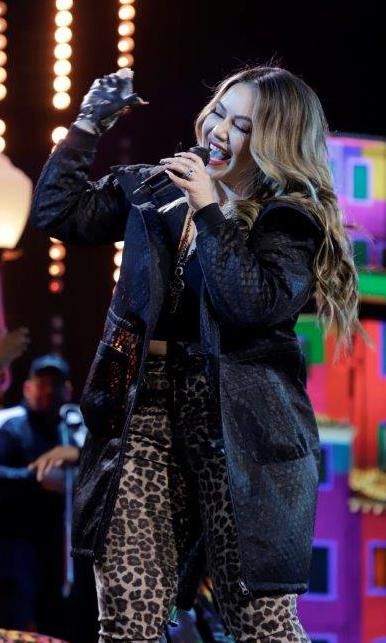 chiquis rivera en los ensayos de premio lo nuestro