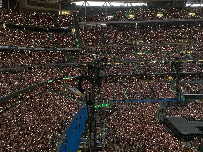 Miles de personas asistieron al concierto de Taylor Swift en Madrid