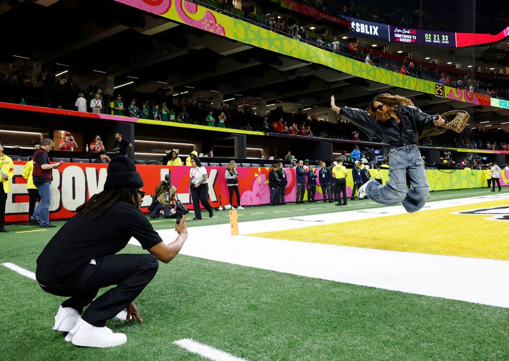 Blue Ivy y Rumi, hijas de Beyoncé y Jay-Z, llevan looks a juego en el Super Bowl