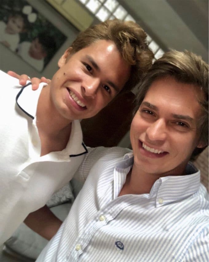 Carlos Baute con su hijo