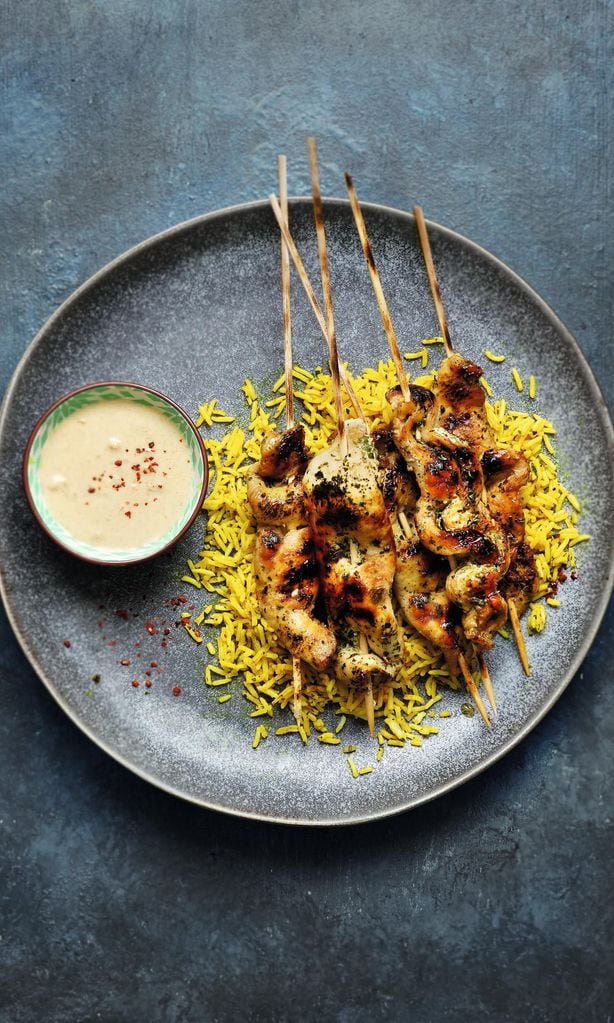 Brochetas de pollo satay LIVING 31