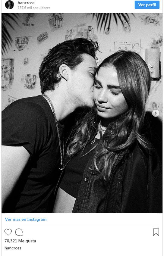 Brooklyn Beckham y Hana Cross