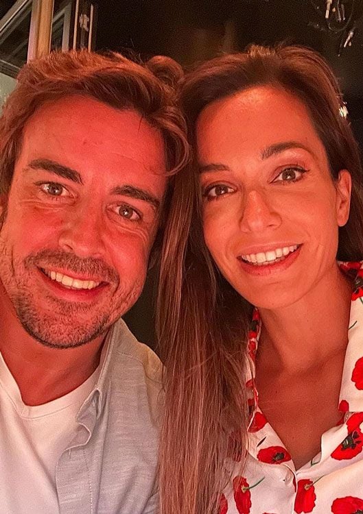 Fernando Alonso con su novia 