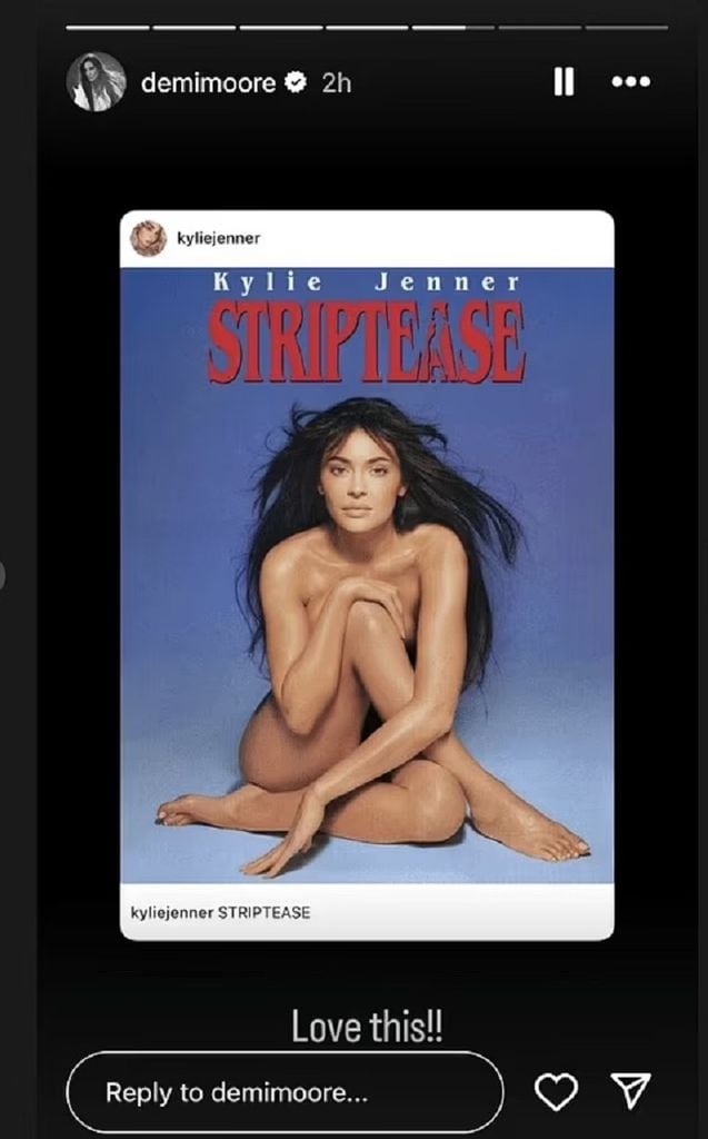 En Halloween, Kylie Jenner recreó el posado de Demi Moore en 'Striptease'. 