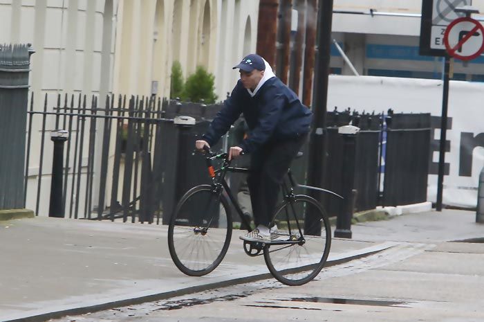 Rocco Ritchie continúa en Londres viviendo con su padre y se niega a volver a Estados Unidos
