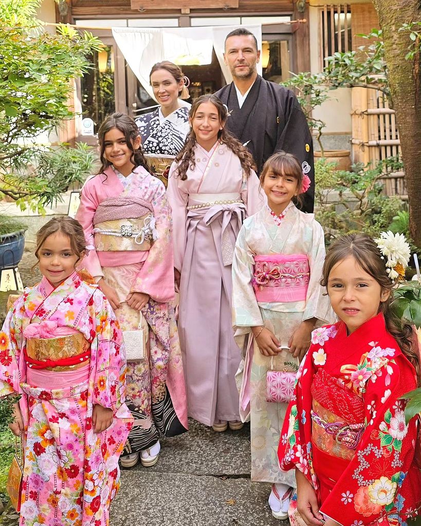 Jacky y su familia disfrutaron de una ceremonia de té.