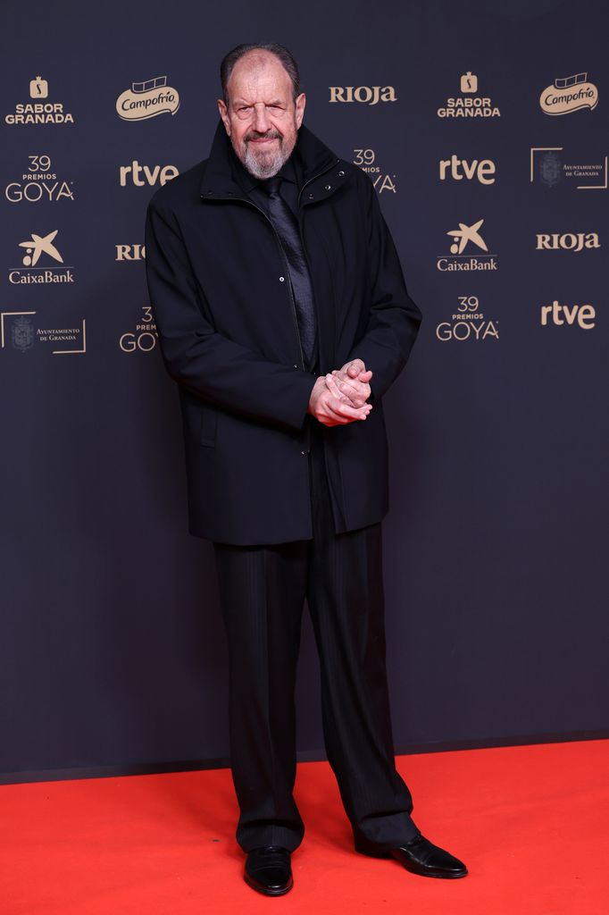 GRANADA, SPAIN - FEBRUARY 08: Josep María Pou attends the red carpet during Goya Cinema Awards 2025 at the Granada Conference & Exhibition Centre on February 08, 2025 in Granada, Spain. (Photo by Pablo Cuadra/Getty Images)