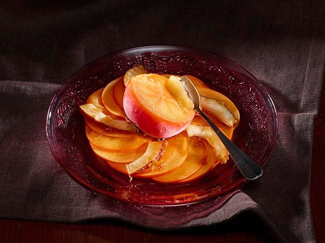 CARPACCIO DE PERSIMÓN CON CON HELADO DE CAQUI