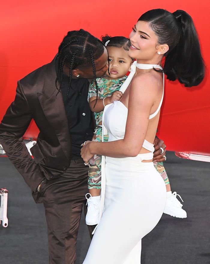 Travis Scott y su hija Stormi 