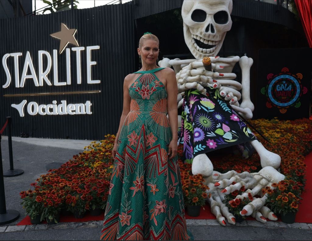 Para la gala, Valeria llevó un vestido hecho a la medida por el diseñador argentino Gabriel Lage