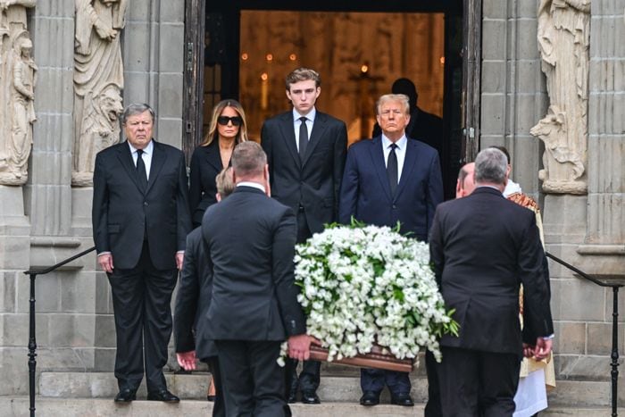 Melania Trump y Donald Trump despidieron a la madre de Melania fallecida el 9 de enero