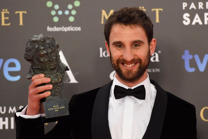 Dani Rovira con su Goya a mejor actor revelación