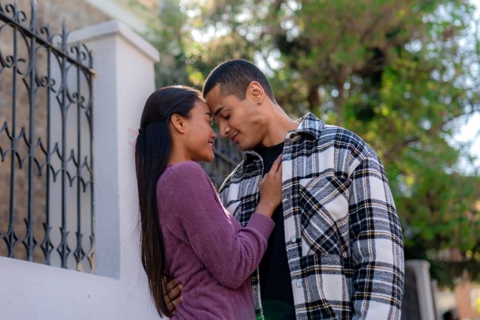 Irene y Nelson a punto de ser papás en la tercera temporada de 'Entrevías'