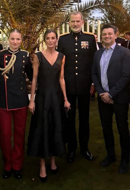 Los Reyes y la princesa Leonor en un restaurante de Zaragoza