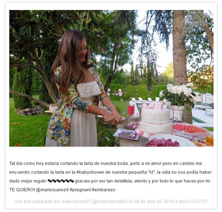 Malena compartió en su cuenta personal de Instagram esta fotografía en la que aparece cortando una tarta de 'baby shower' que podría haber sido de boda
