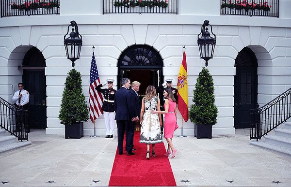Reyes Felipe y Letizia con Donald y Melania Trump