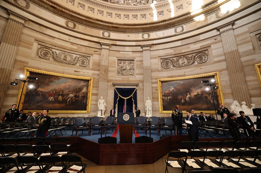 Se ultiman los detalles para la toma de protesta en la Rotonda del Capitolio en Washington, D.C.