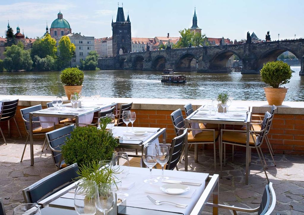 a_Praga_restaurant