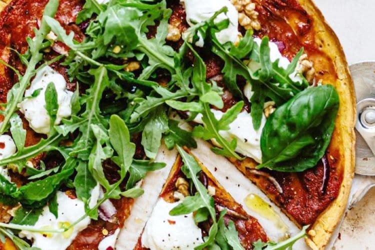 pizza burrata rucula