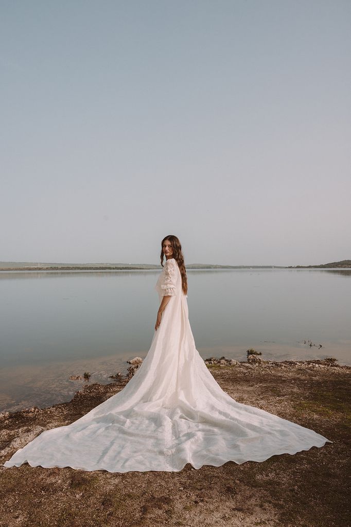 Vestidos de novia Lorena Formoso colección 2025