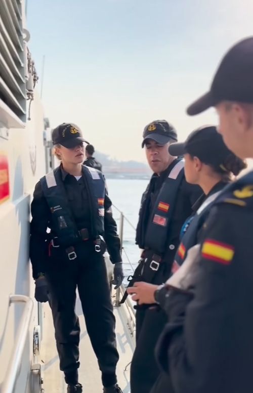 La princesa Leonor en unas maniobras militares en la Escuela NAval de Marín de La Armada el 20 de septiembre de 2024