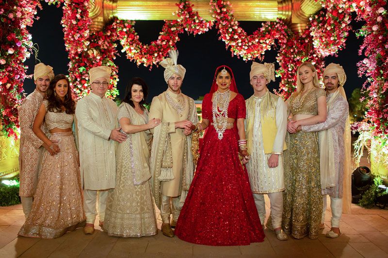 priyanka-boda-damas-honor-hindu