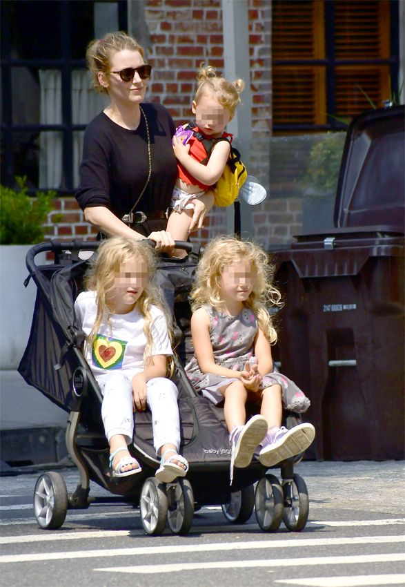 Blake Lively con sus tres hijas
