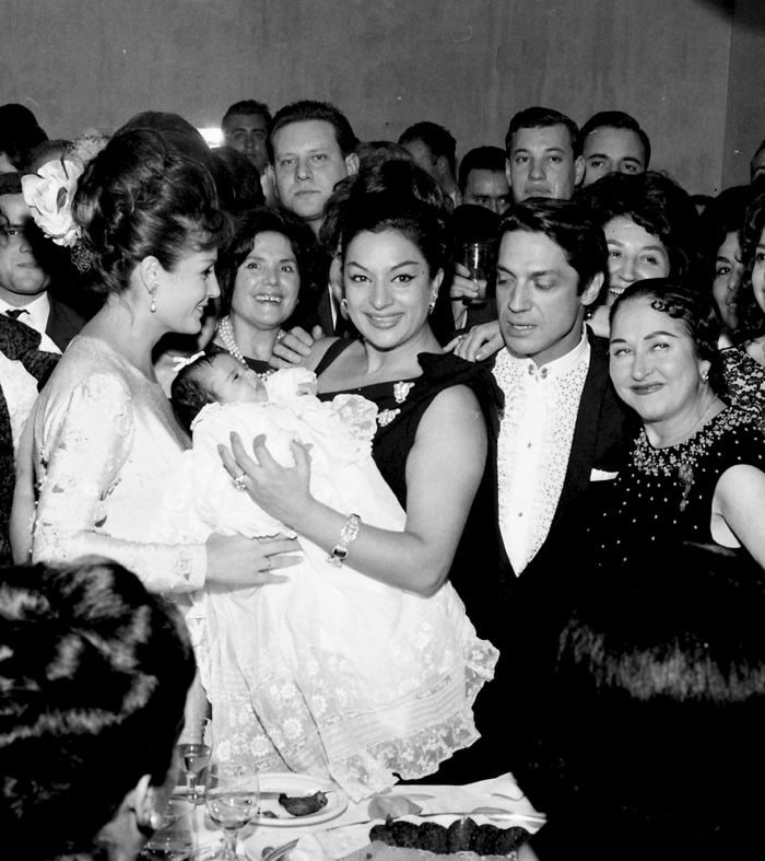 Carmen Sevilla y Lola Flores en el bautizo de Rosario Flores