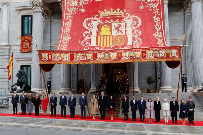 Los reyes Felipe y Letizia con la princesa Leonor en la apertura de la Legislatura