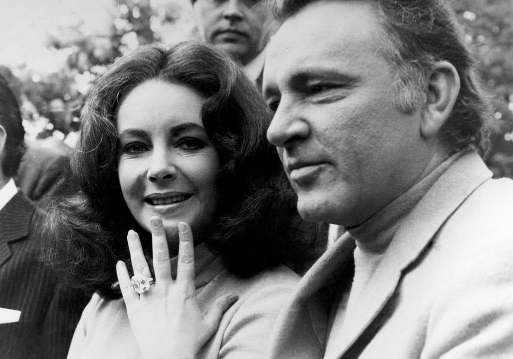 Anillo de compromiso de Elizabeth Taylor