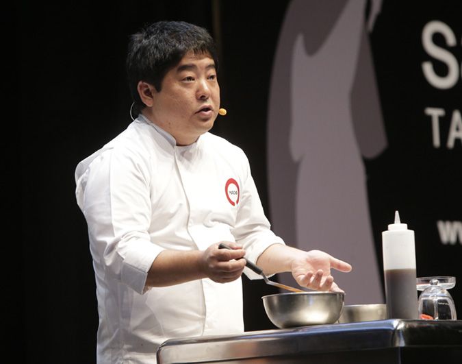 Mitsuharu Tsumura, del restaurante peruano Maido, ofreció una clase magistral sobre la cocina ‘nikkei’. 