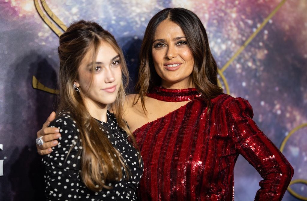 Salma Hayek y hija, en la première de 'Eternals' en Londres (octubre de 2021)