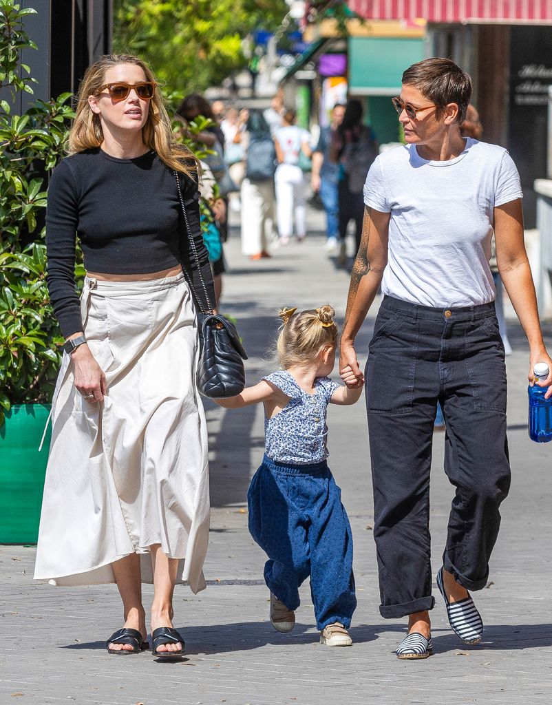 Amber Heard en Madrid con su hija Oonagh y Bianca Butti, 2024