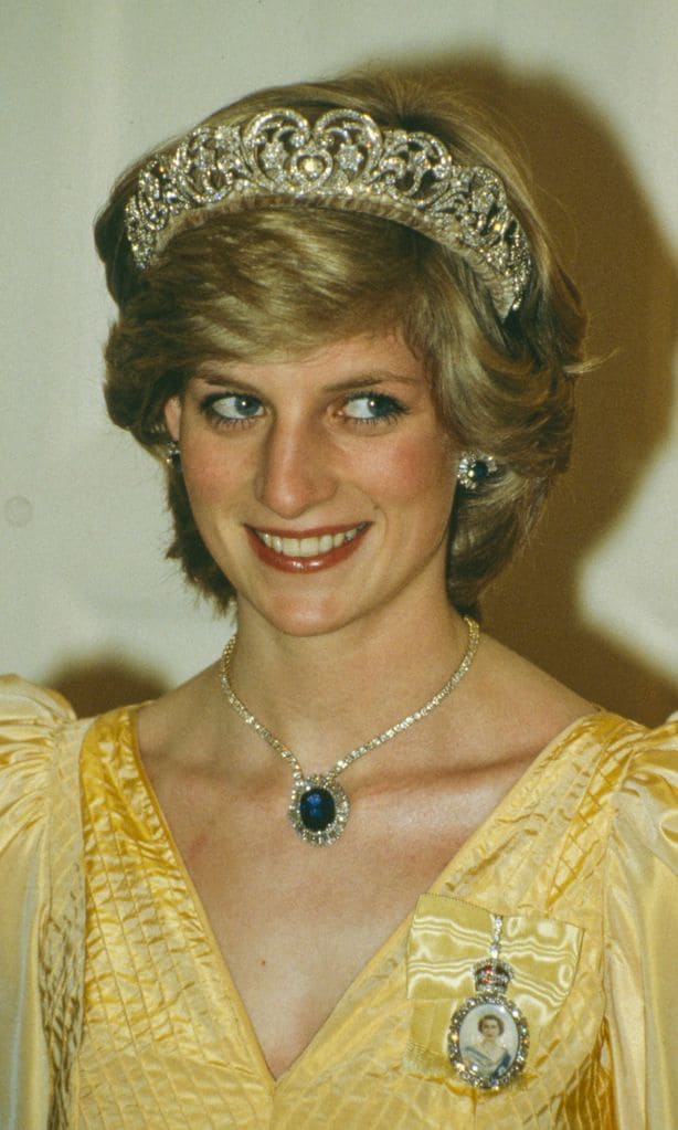 12 photos proving princess diana was a fashion icon