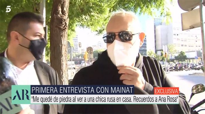 Jose María Mainat en las puertas de los juzgados