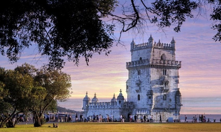 Torre de Belém, una construcción del siglo XVI, Patrimonio de la Humanidad, de la que han tomado el nombre los famosos pasteles.