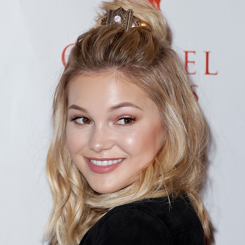 Olivia_Holt 8a