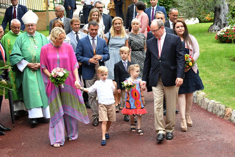 Alberto, Charlene, Jacques y Gabriella de Mónaco